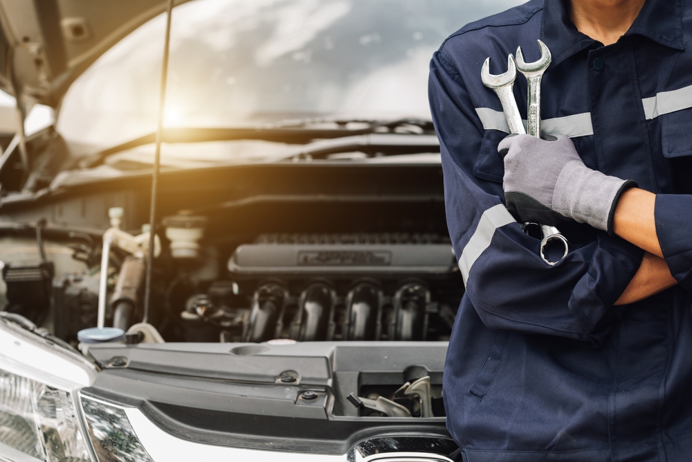 Top 10 Signs It’s Time to Visit an Auto Mechanic in Victoria, Canada | EDP Automotive Services